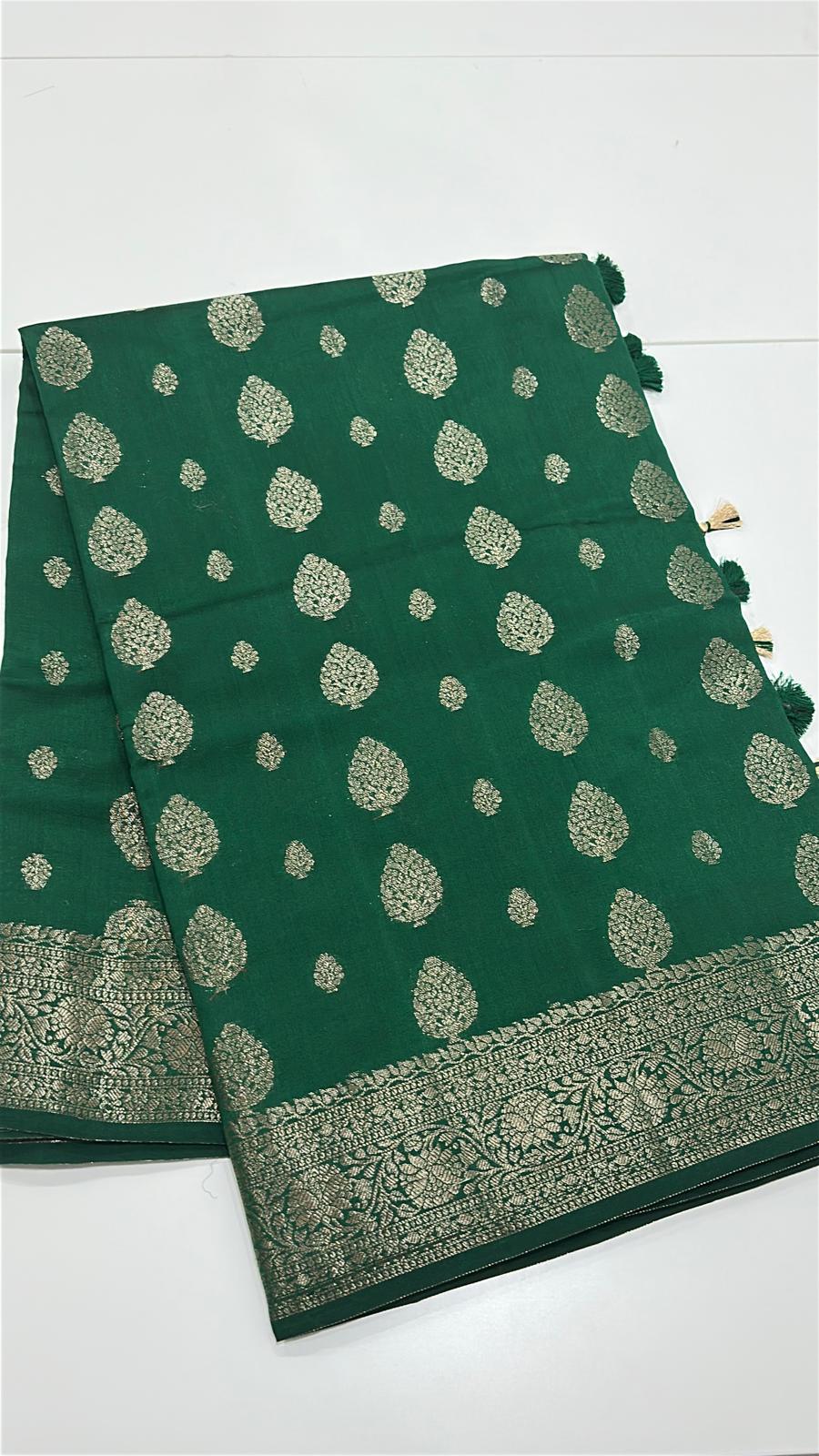 Emerald green Fancy Chiniya silk saree with rich brocade pallu