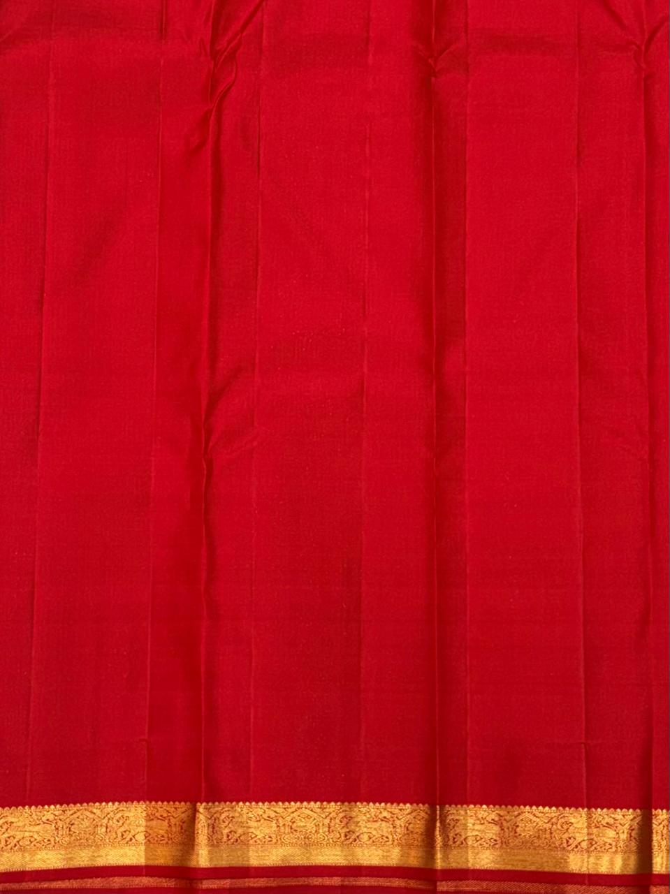 Handloom Kanchipuram Silk Saree – Classic Red with Gold Zari