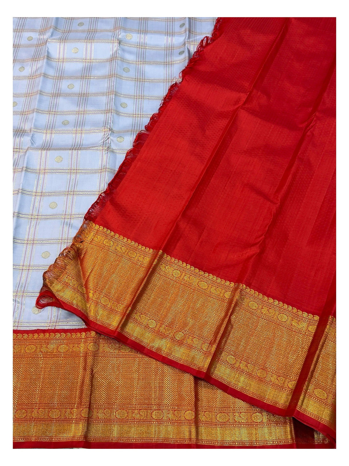 Handwoven Kanchipuram Silk Saree - Lavender Checks with Red Contrast Zari Border