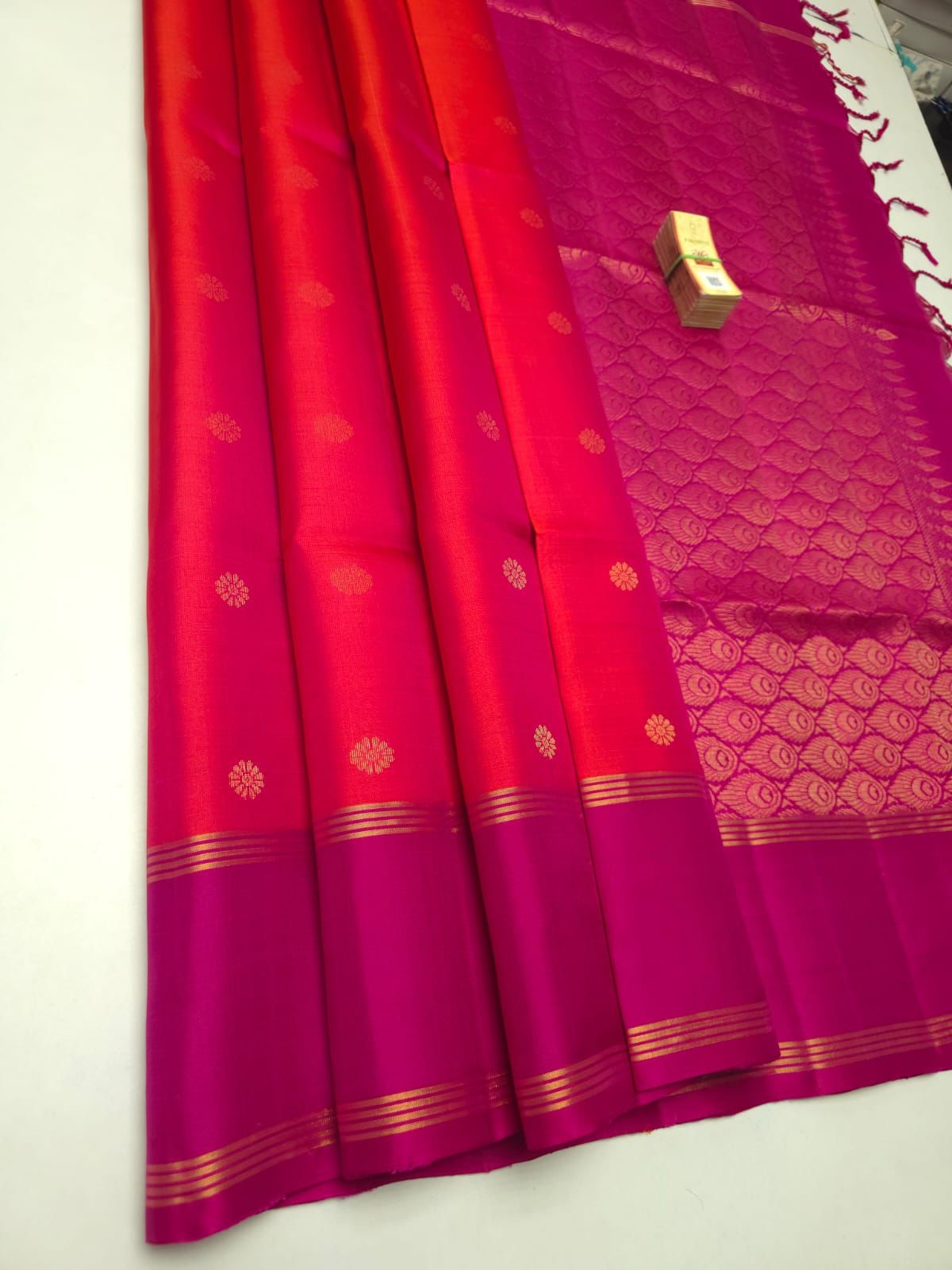 Pure Soft Silk Saree – Dual Tone OrangeRed with Pink Contrast Border & Gold Zari Butta | Silk Mark Certified