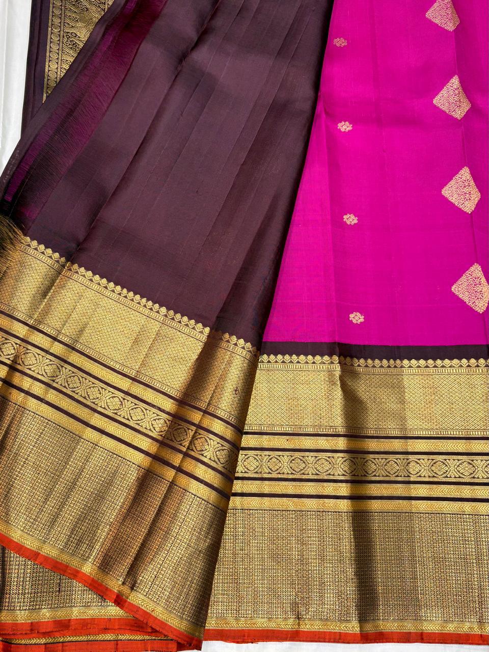 Magenta Kanchipuram Pure Silk Saree with 2G Zari – Handwoven Traditional Design & Silk Mark Certified