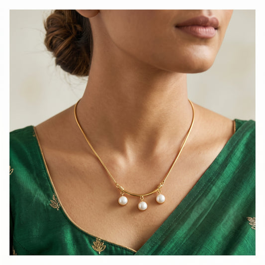 Moon Pearl Neckpiece - Gold-Toned