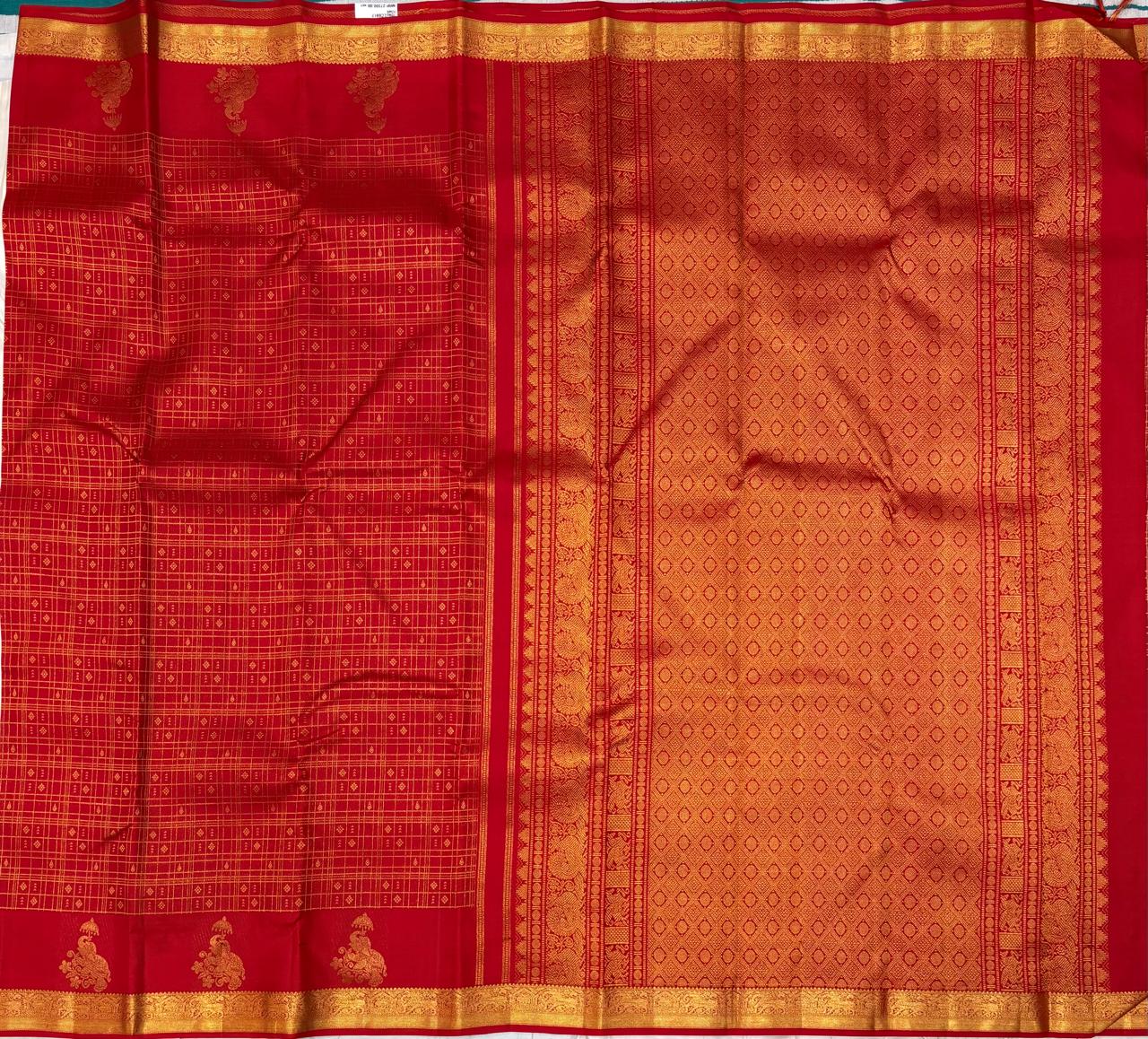 Handloom Kanchipuram Silk Saree – Classic Red with Gold Zari