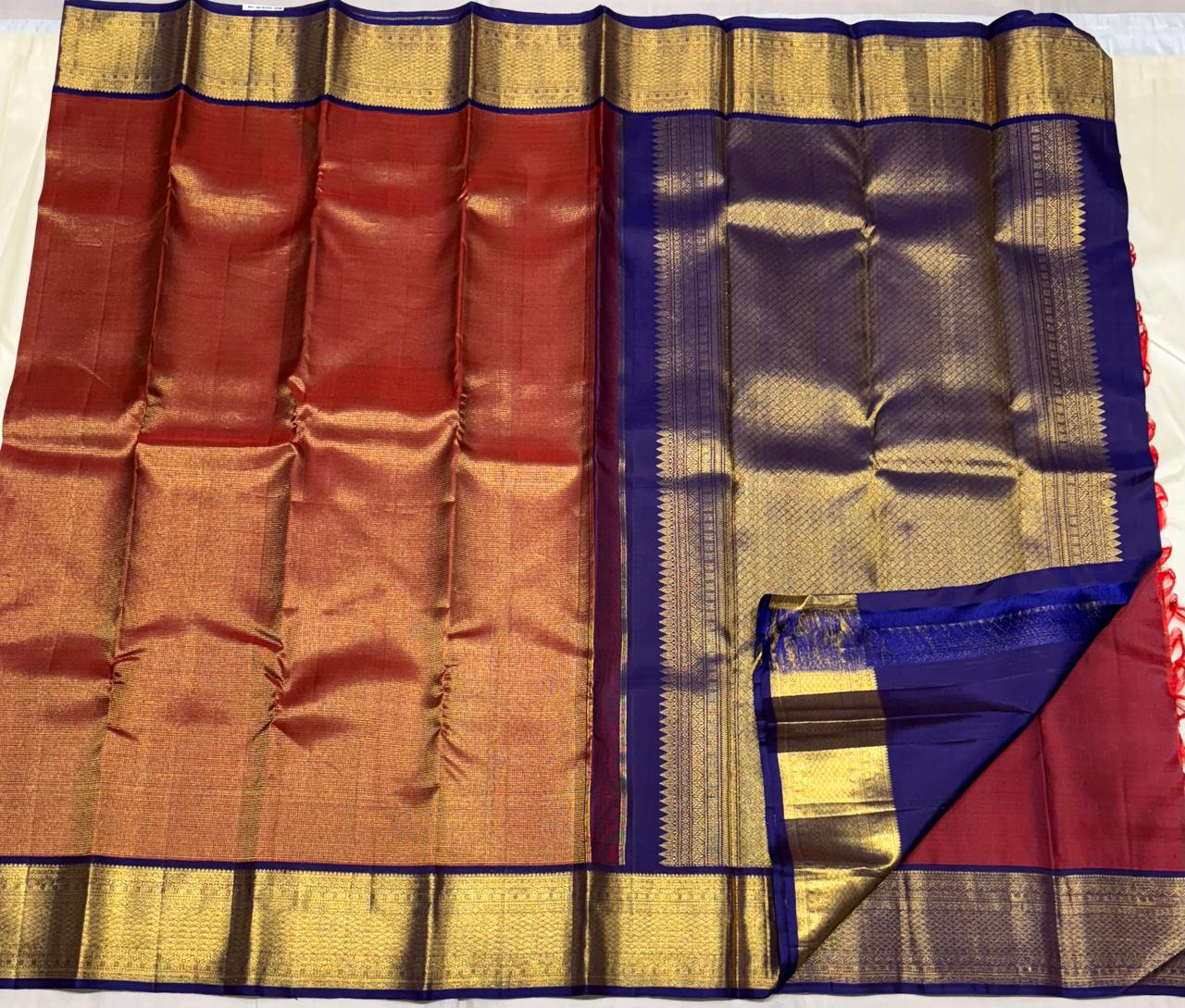 Kanchipuram Pure Silk Saree & Rich Zari Weaving – Handwoven & Silk Mark Certified
