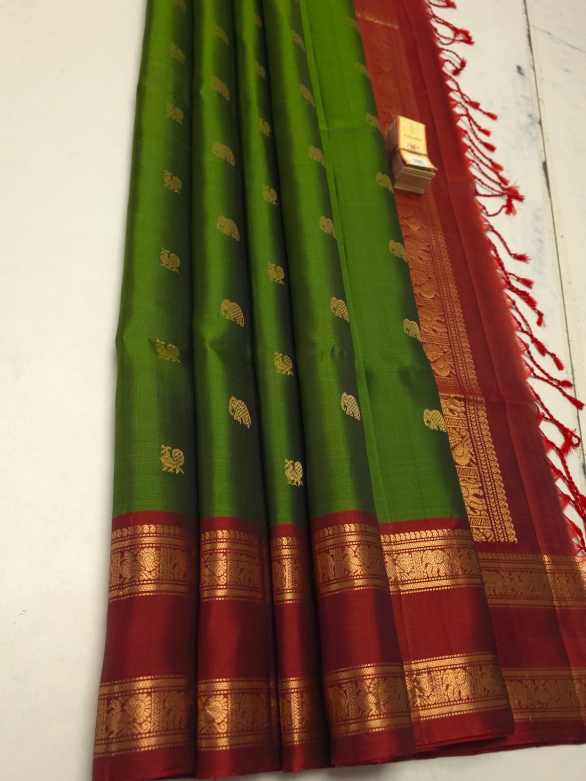 Green With Maroon Border Handloom Pure Soft Silk Saree with Annapakshi Buttas