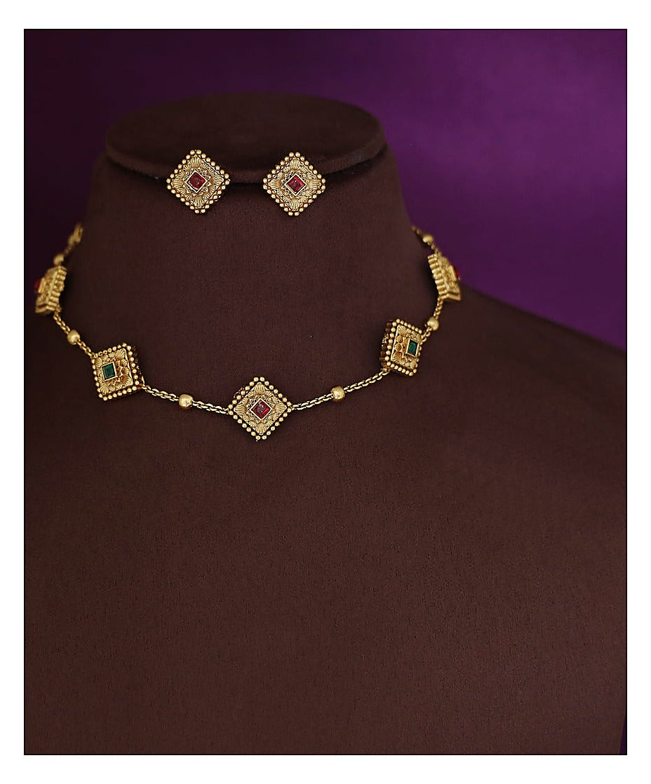 choker-necklace-set-antique-gold-tone-with-tourmaline-and-green-stone-detail-image-2-02.jpg