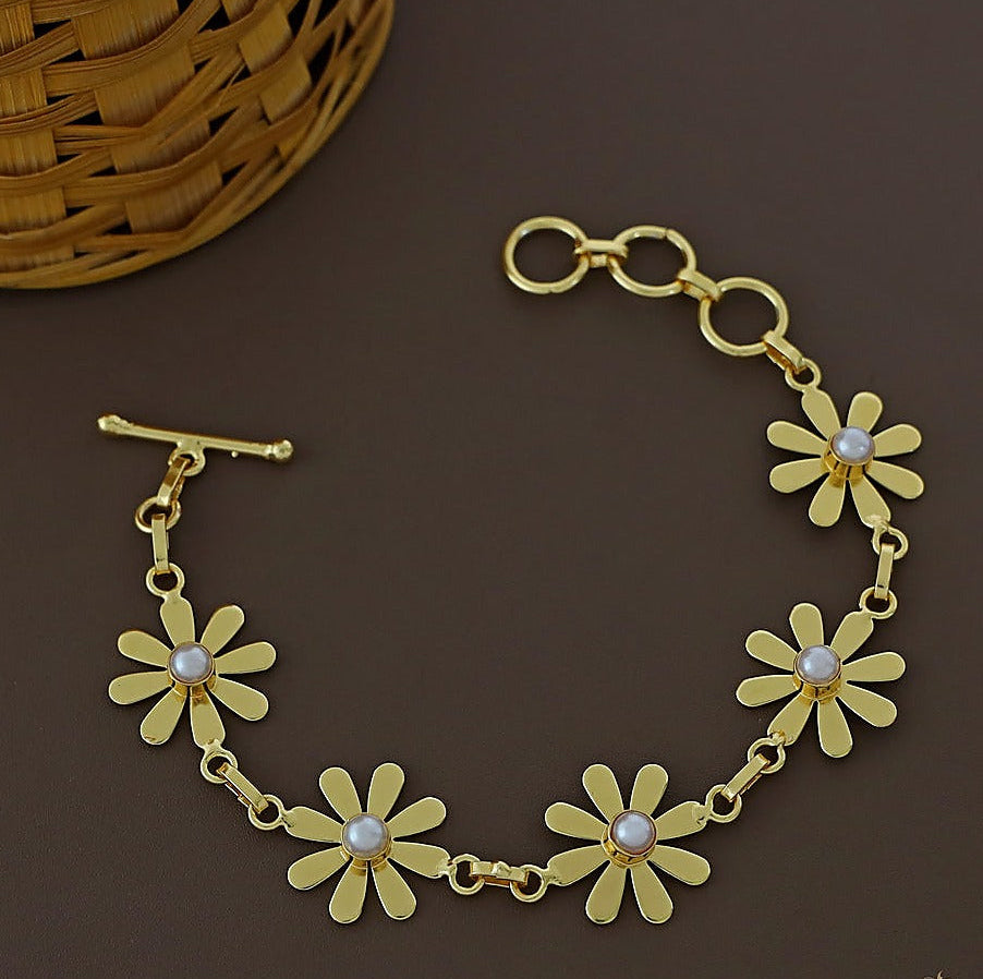 floral-bracelet-gold-tone-with-pearl-detail-image-3-03.jpg