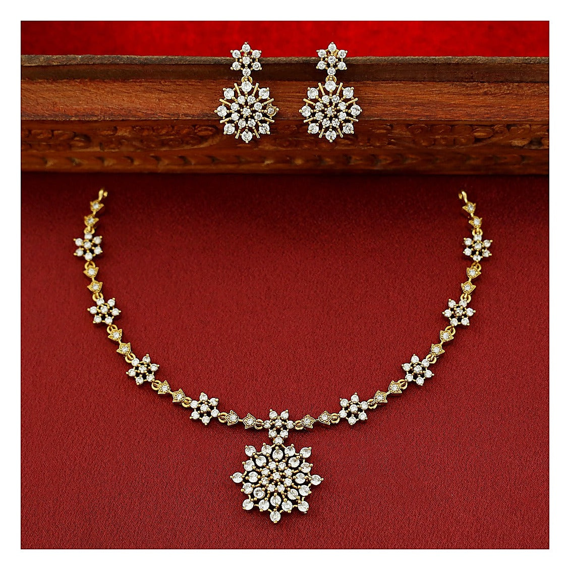 floral-short-necklace-set-gold-tone-with-transparent-stone-detail-image-6-06.jpg