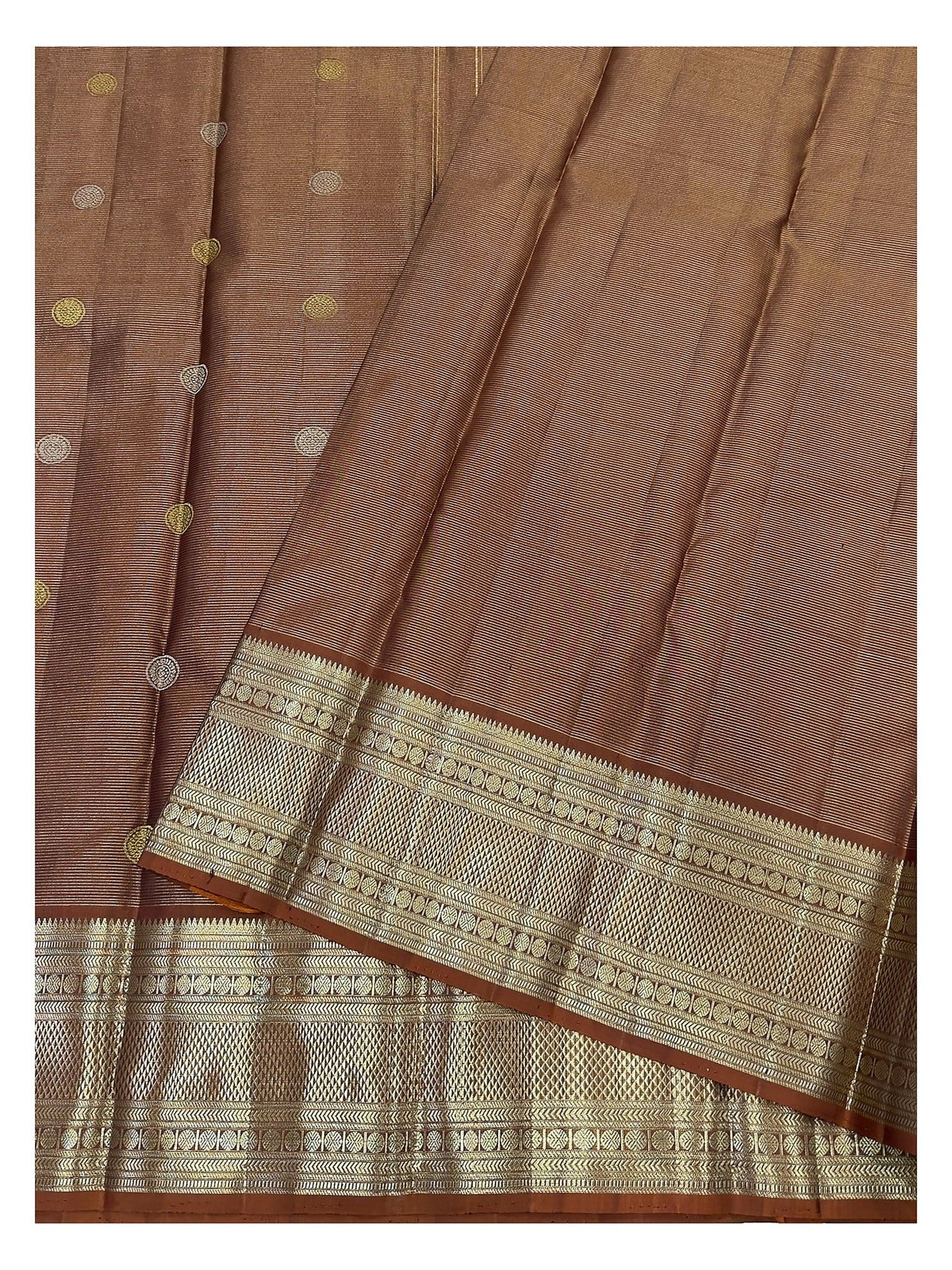 Handwoven Kanchipuram Silk Saree - Copper Brown with Dual-Tone Buttas