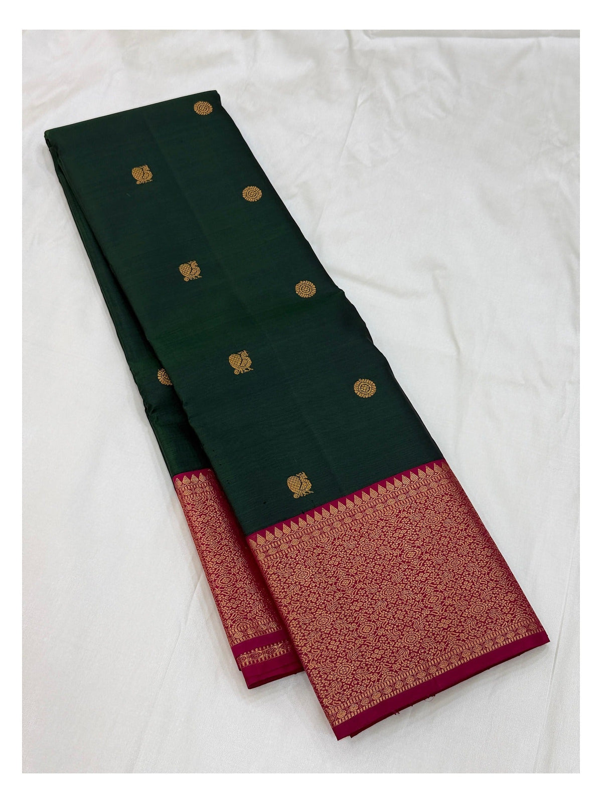 Handwoven Kanchipuram Silk Saree - Deep Green with Magenta Contrast Zari Border
