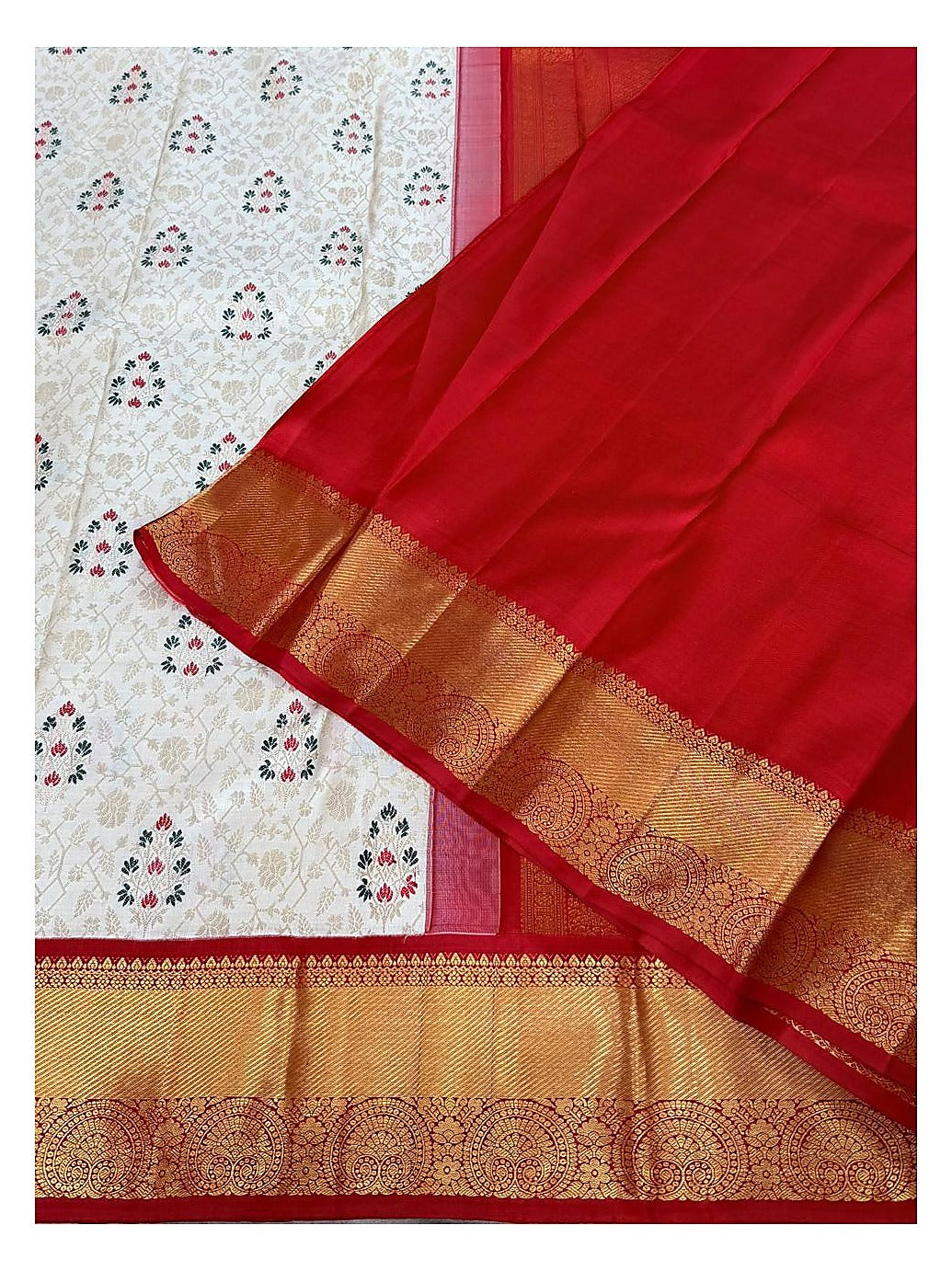 Handwoven Kanchipuram Silk Saree in Ivory and Red