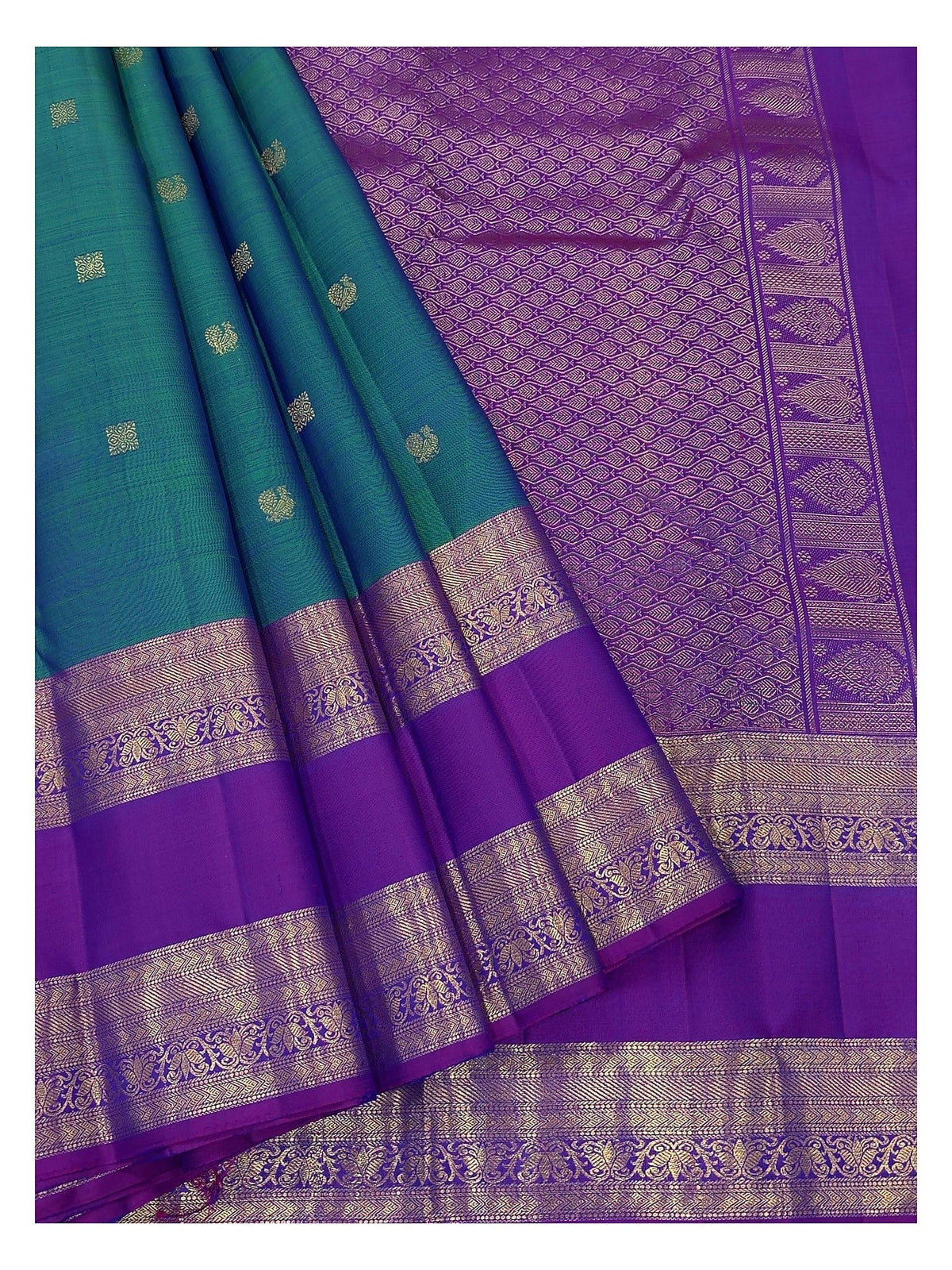 Handwoven Kanchipuram Silk Saree in Peacock Green with Royal Purple Zari Border