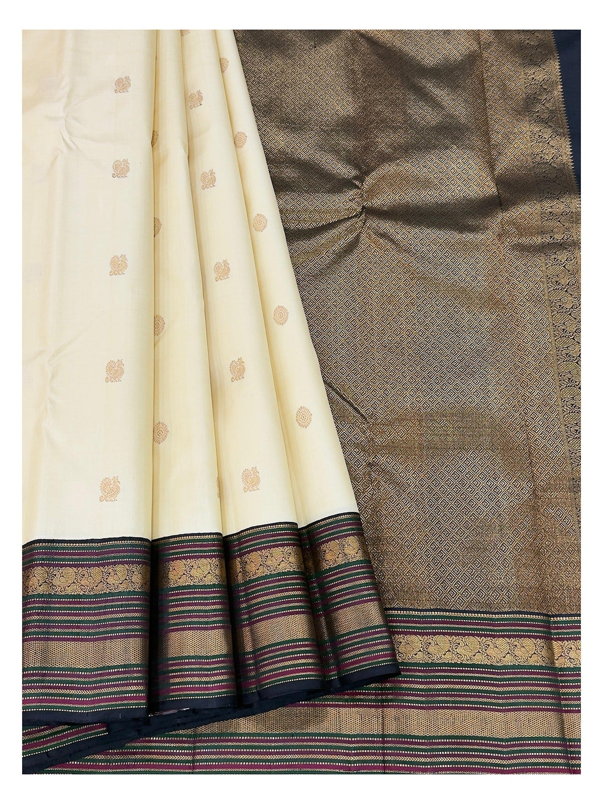 Handwoven Kanchipuram Silk Saree - Ivory with Navy Pallu and Gold Woven Border