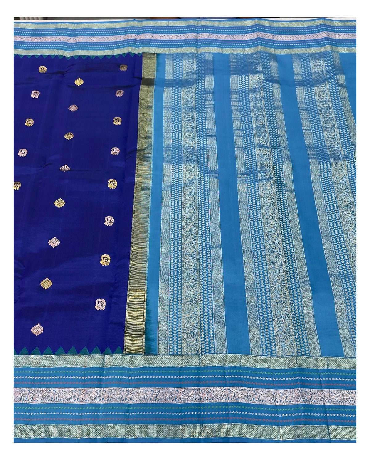 Handwoven Kanchipuram Silk Saree - Royal Blue with Aqua Contrast Border