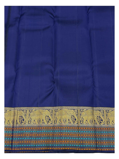 Close view of the navy contrast pallu and elephant zari border of the handwoven Kanchipuram silk saree