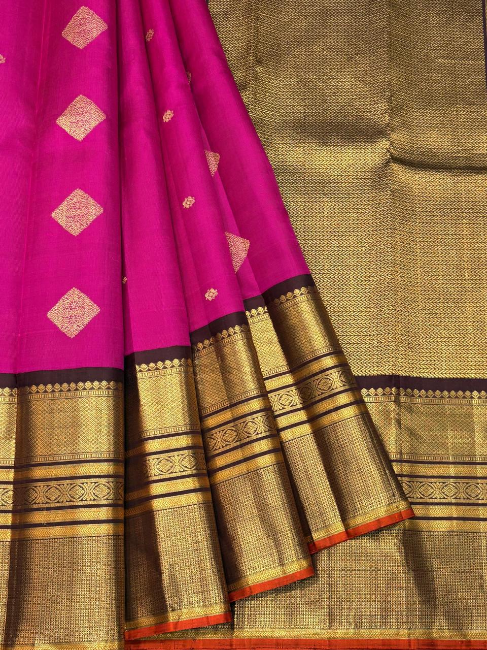 Magenta Kanchipuram Pure Silk Saree with 2G Zari – Handwoven Traditional Design & Silk Mark Certified